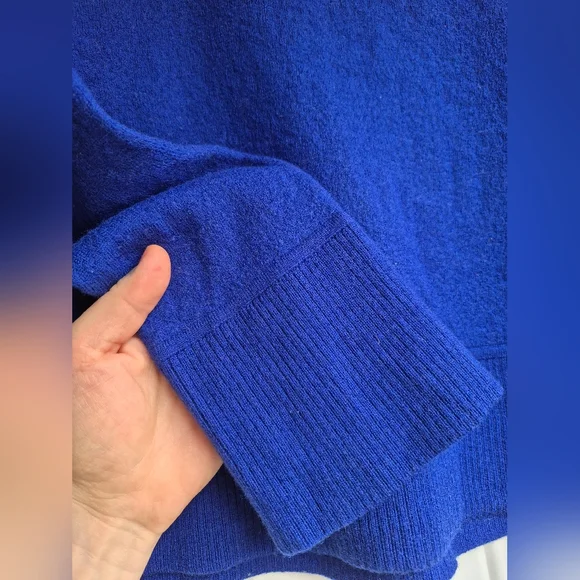 Tahari Cobalt Blue Mock Neck 100% Merino Wool Sweater - Picture 4 of 12